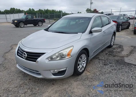 2015 Nissan Altima 2.5 S из США, поврежденный, VIN 1N4AL3AP8FC450260